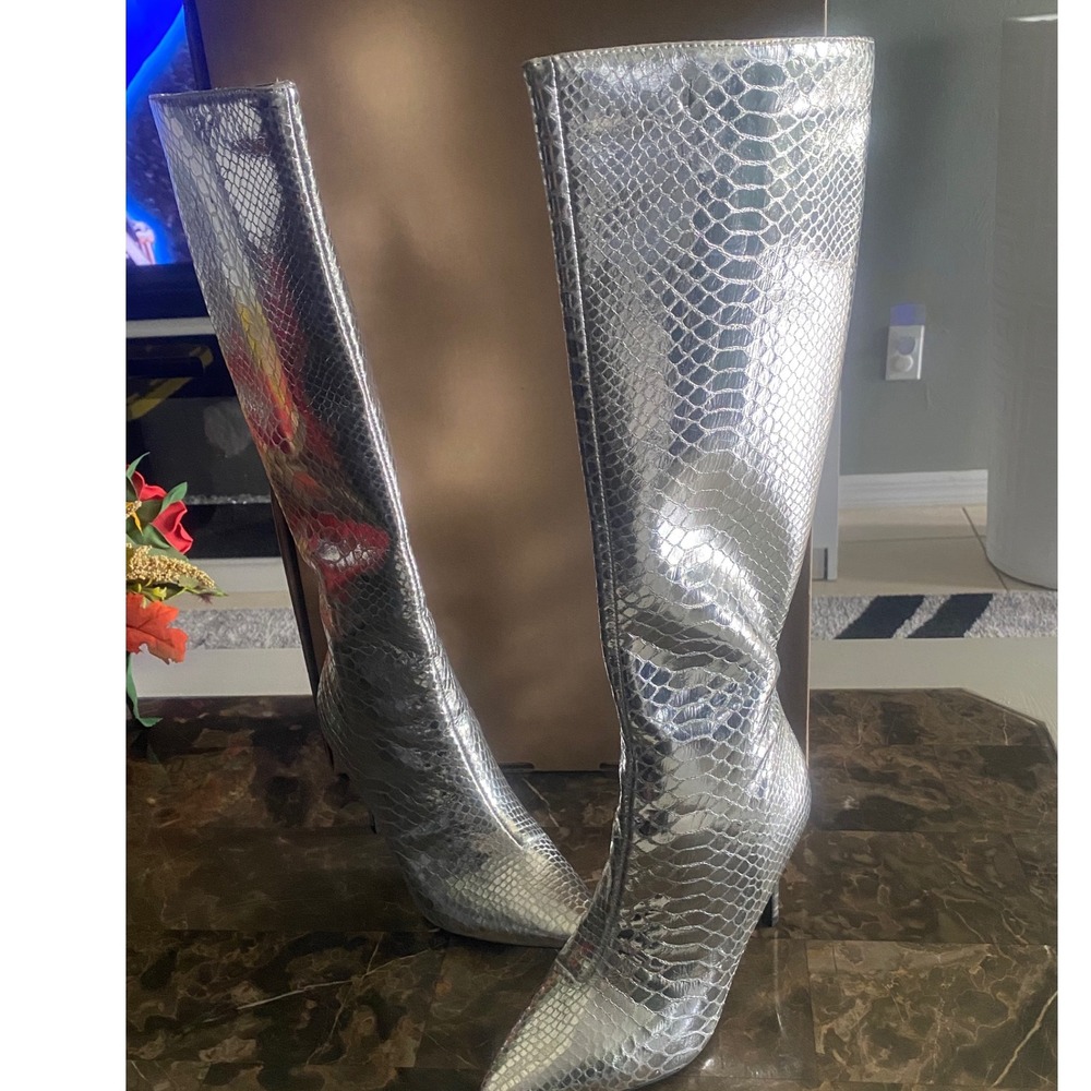 INC International Concepts Rajelp Silver Snakeskin Knee High Stiletto Boots 8M